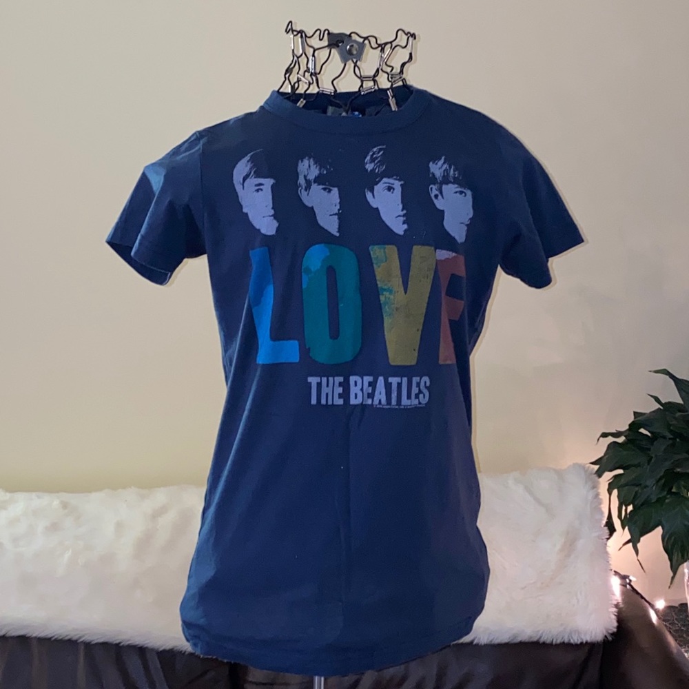 Junk Fook Beatles  LOVE  Graphic Tee Size Junior XL Navy, Blue, Yellow , Orange